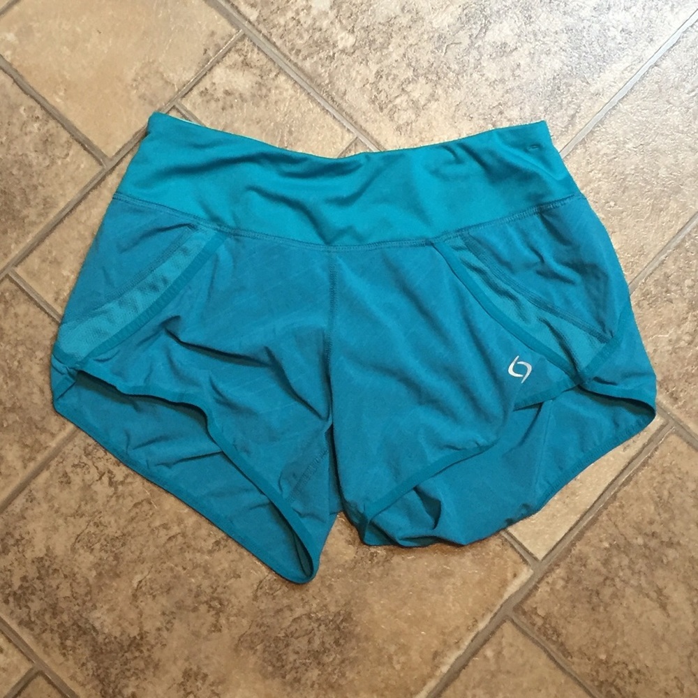 Moving Comfort Momentum Shorts